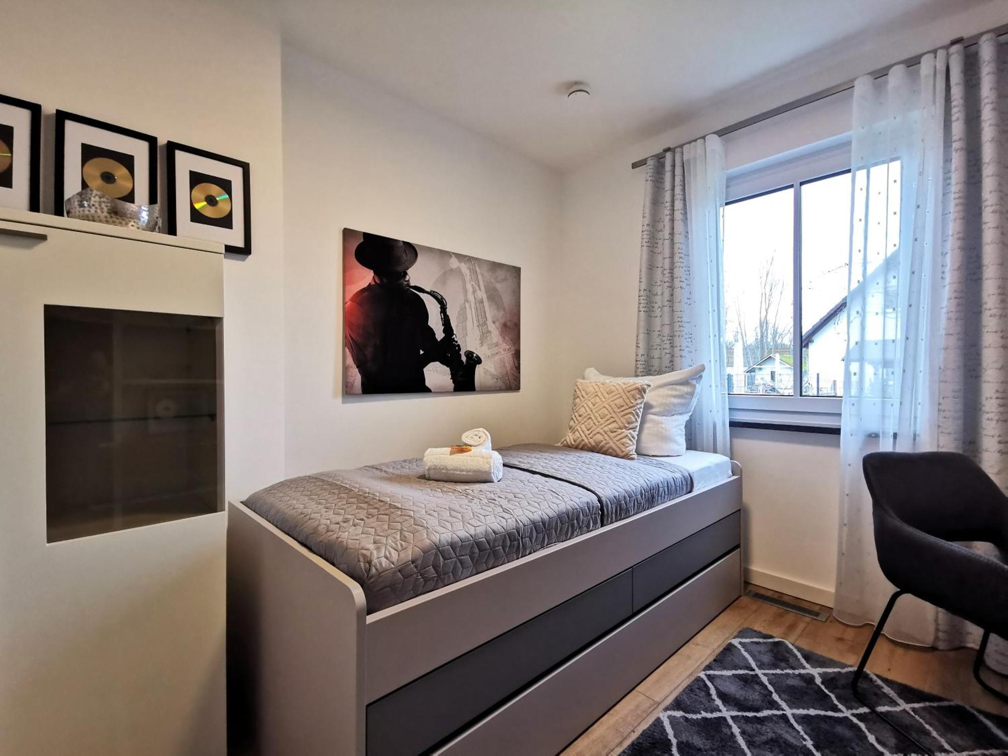 Bohnapartments Luxury Villa Berlin - 210Qm - Wintergarten - Kamin - 4 Kostenlose Parkplaetze - 6 Schlafzimmer - Neubau - Luxusausstattung Birkenwerder Kültér fotó